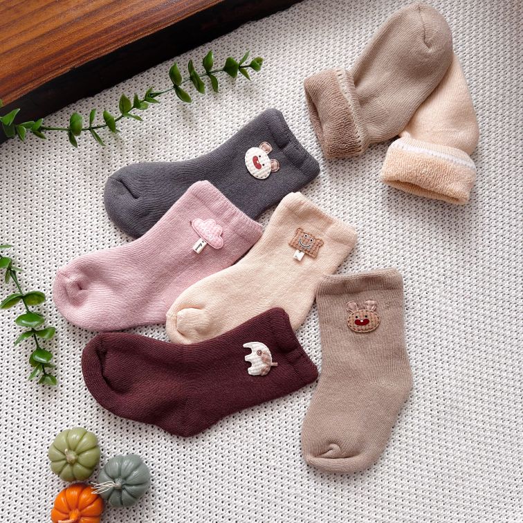 جوراب حوله ای استیکری