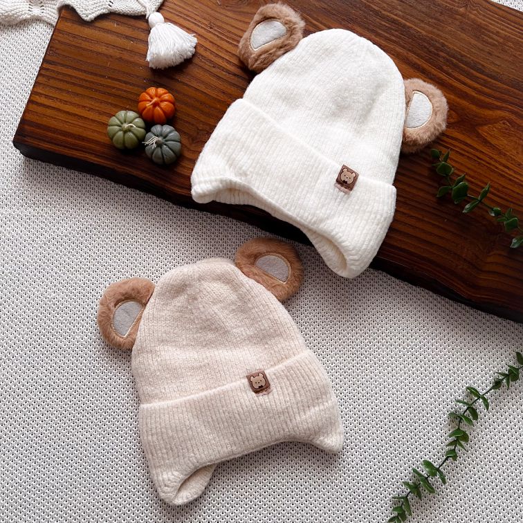 کلاه گوشدار بافت استیکر تدی